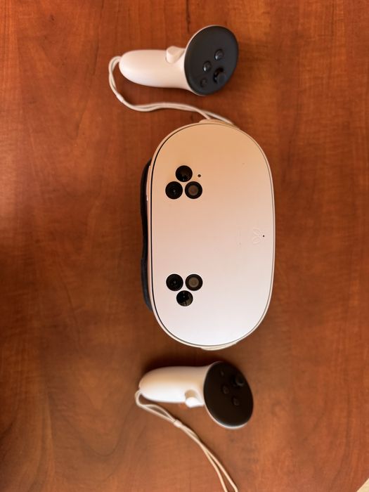 Очила за виртуална реалност OCULUS META QUEST 3S 128GB EU