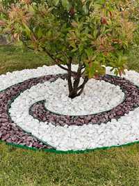 Amenajări grădini gazon și plante ornamentale pavaje din piatra natura