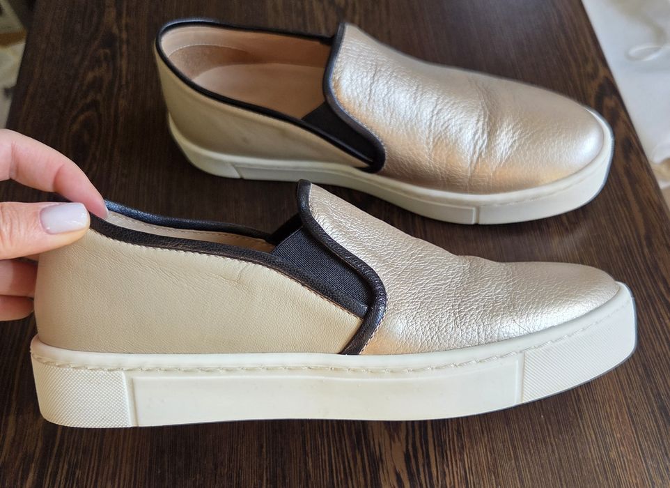 Pantofi slip-on din piele naturală aurie – mărimea 36