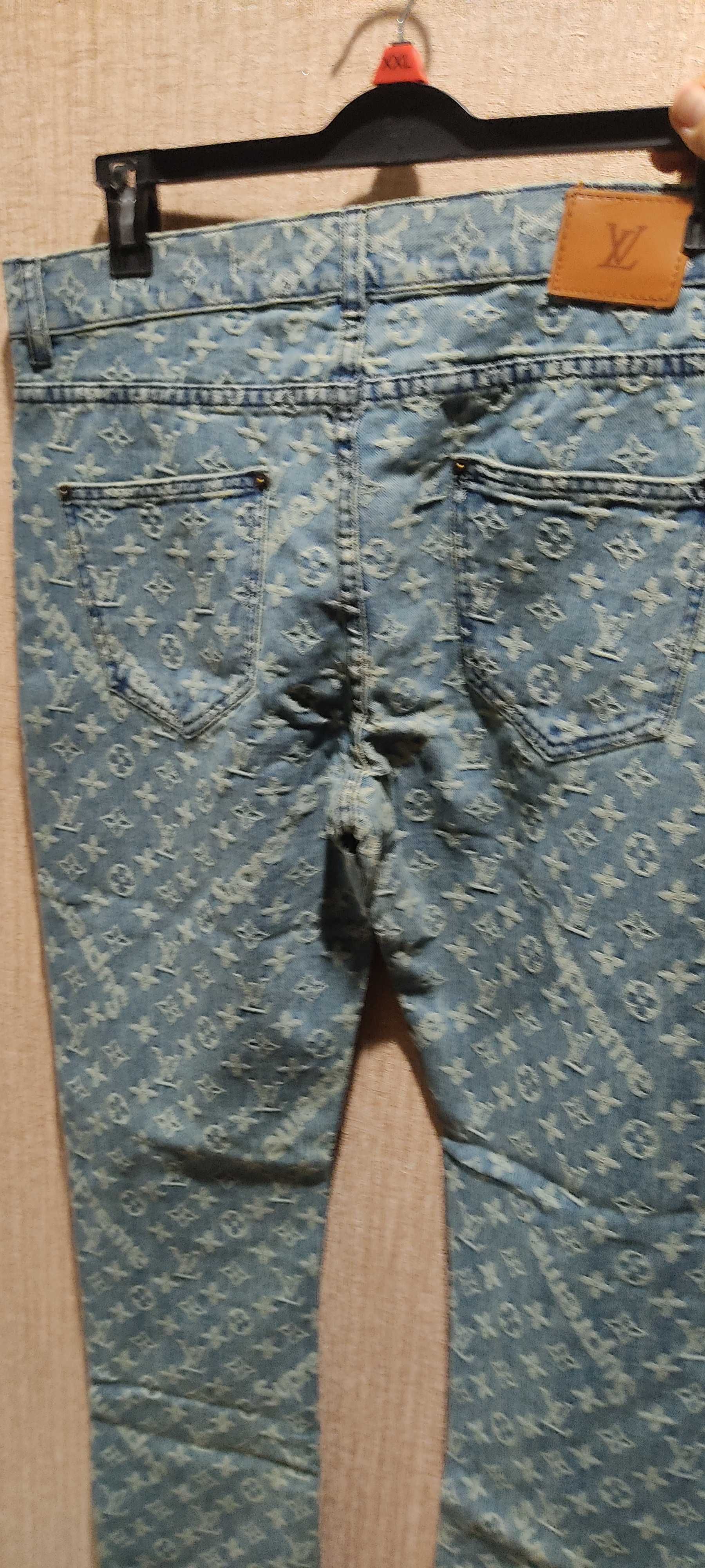 Подарок стильным - фирменные джинсы унисекс YSL (про-тва Италии)