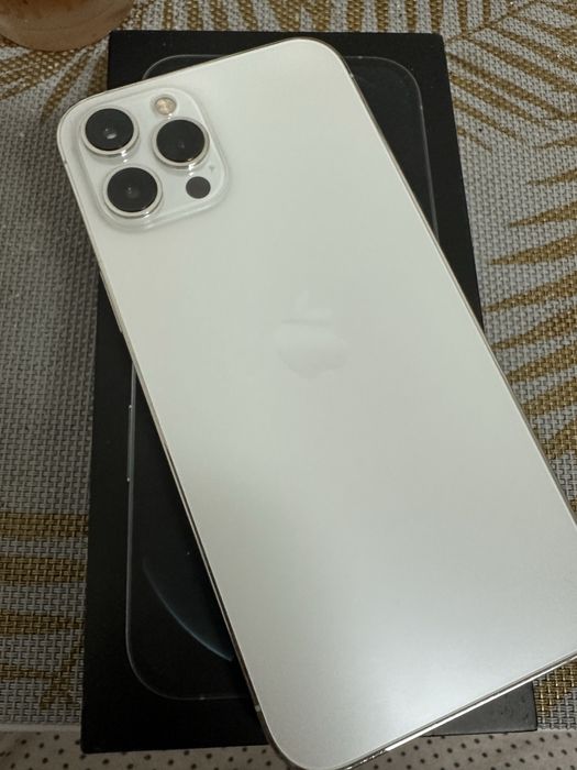 Iphone 12 pro max продается