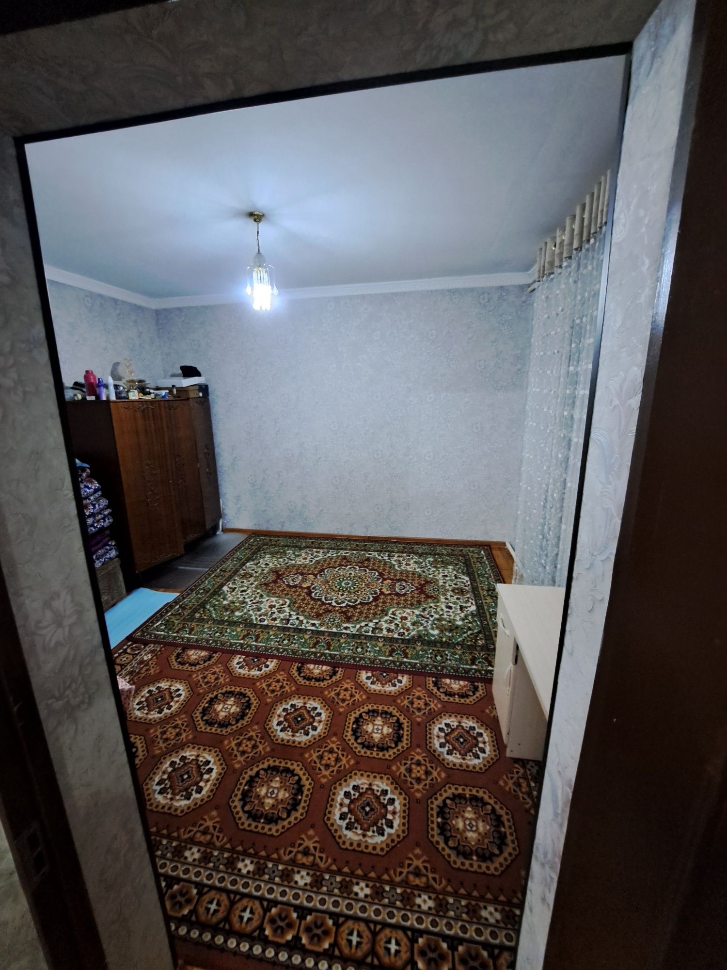 Hovli sotiladi 6 sotix 7xonalik