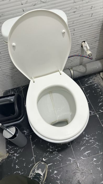 Продам унитаз раковина ванную