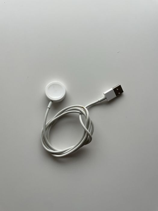 • Incarcator Apple Watch •