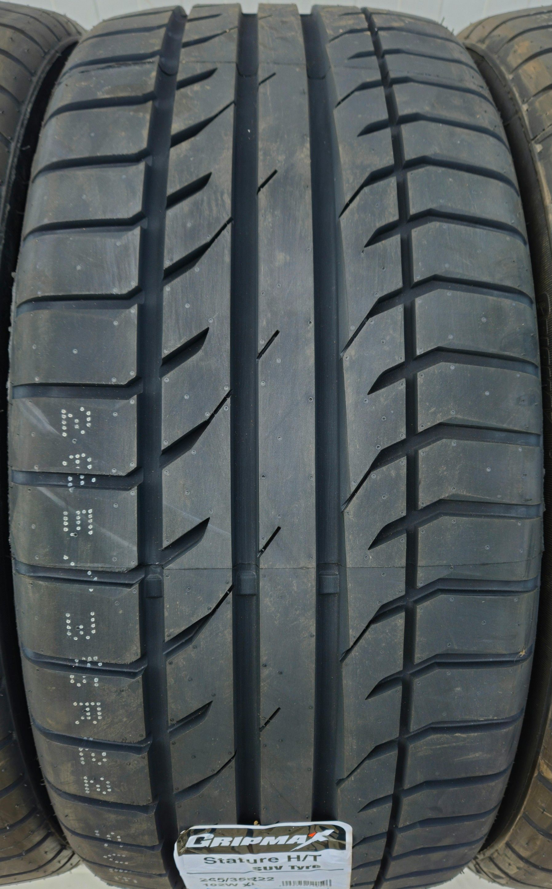 265/35 R22, 102W, GRIPMAX Stature H/T XL ,Anvelope de vara 4x4