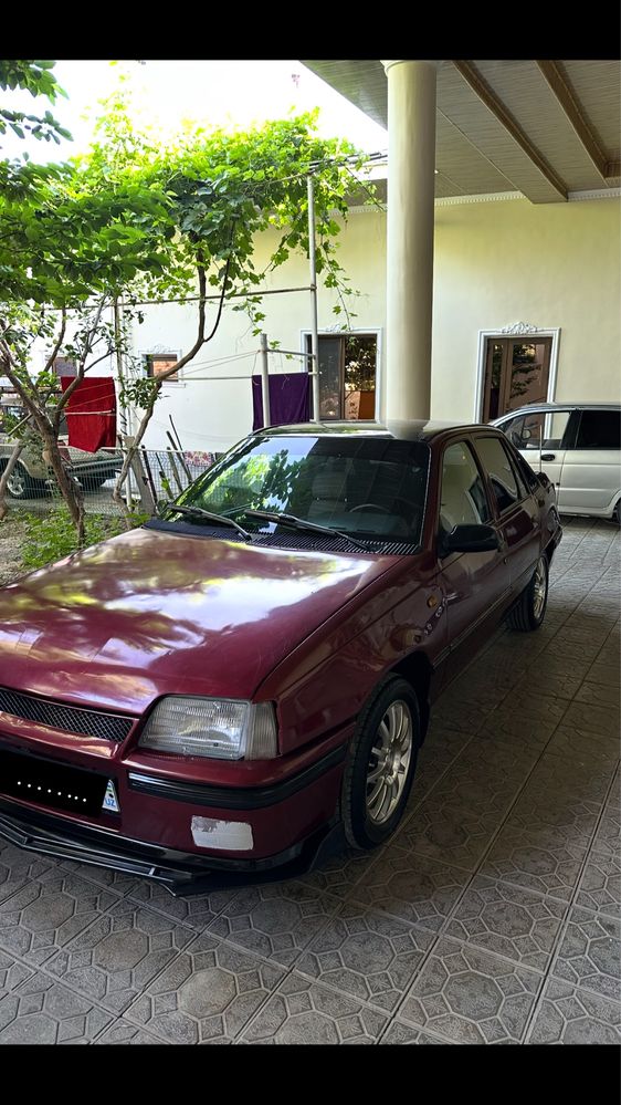 Racer nexia 1994.