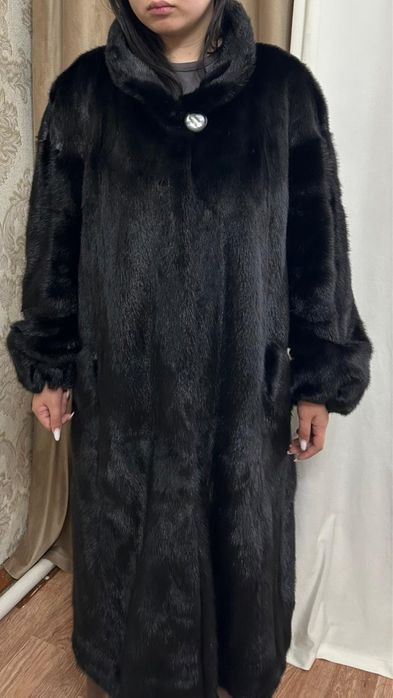 Продам норковую шубу