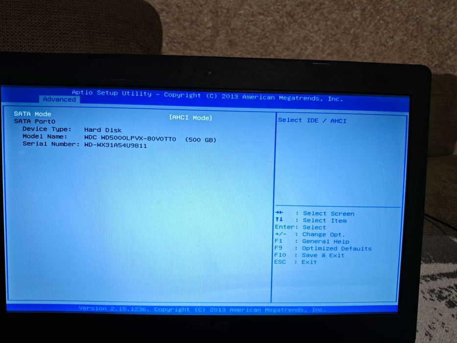 Лаптоп ASUS F553M