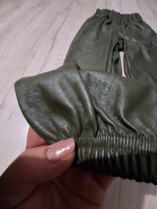 Pantaloni de piele kaki!