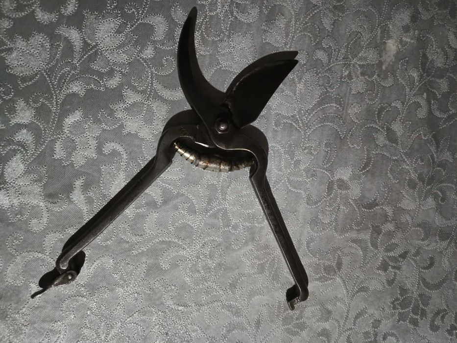 Ножица -Delta solingen