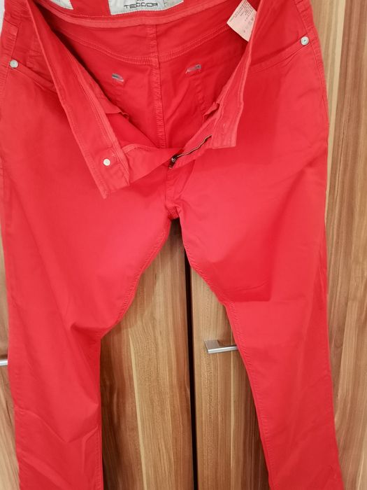 Панталон лятен