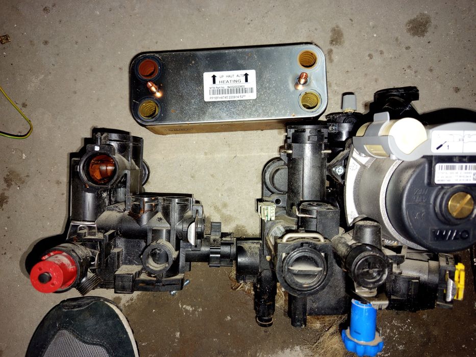 Ariston, Viessmann piese