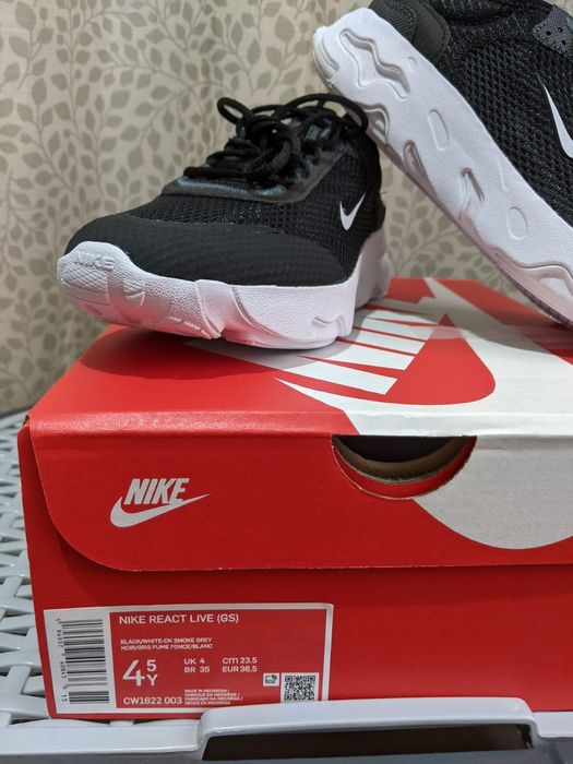 Adidași Nike React Live (GS) mărimea 36.5