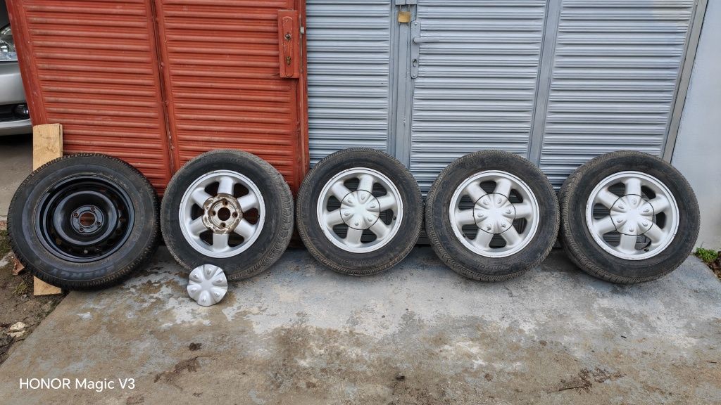 Комплект гуми с джанти 185/65/14 с бонус