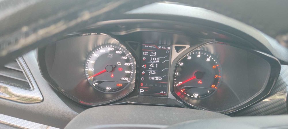 Продаю автомобиль lada vesta cross