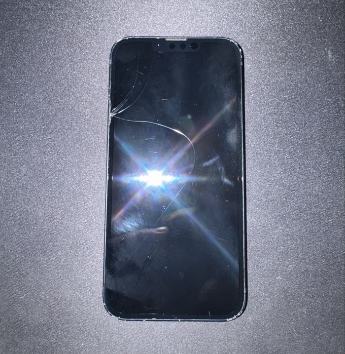 IPhone 13 128GB (Екран спукан)
