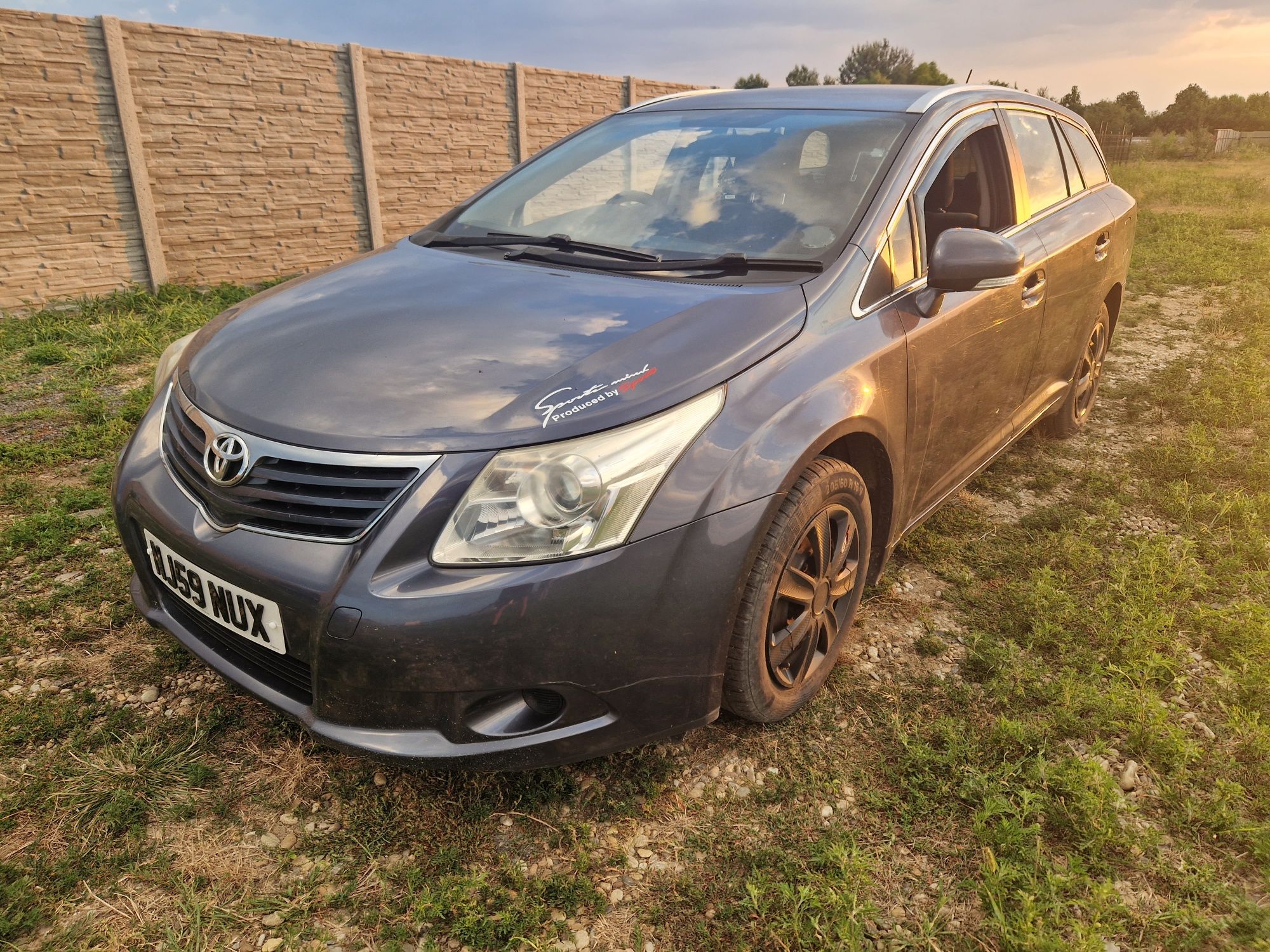 Dezmembrez Toyota Avensis T27 2009-15 motor 2.0 126 cp