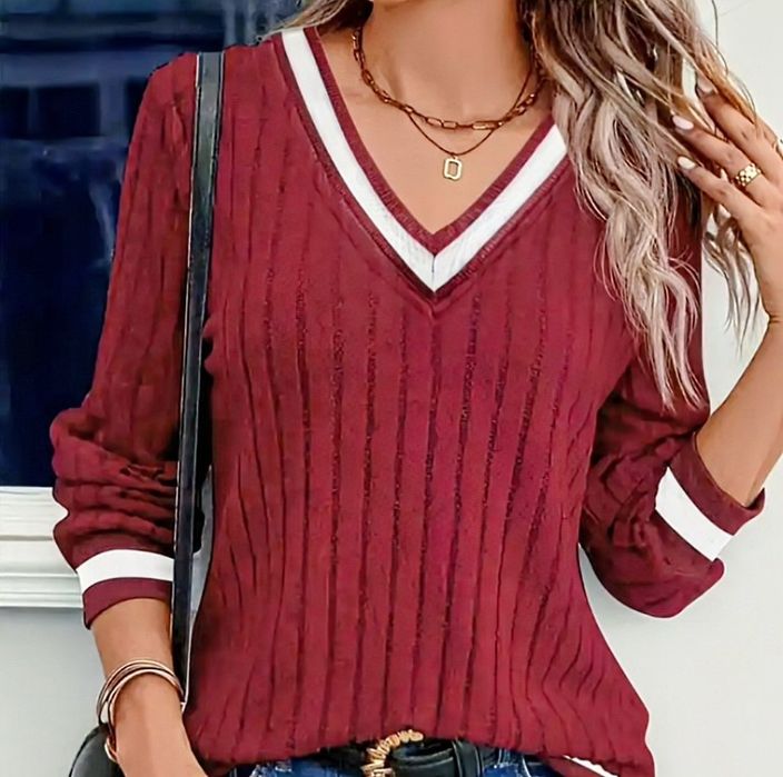 Pulover elegant, nou.