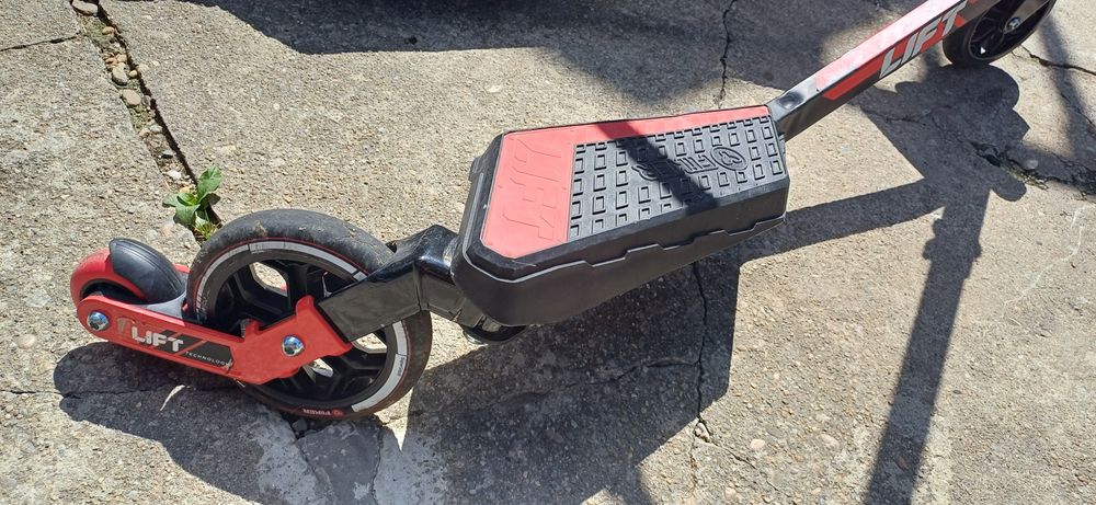 Trotineta Yvolution fliker