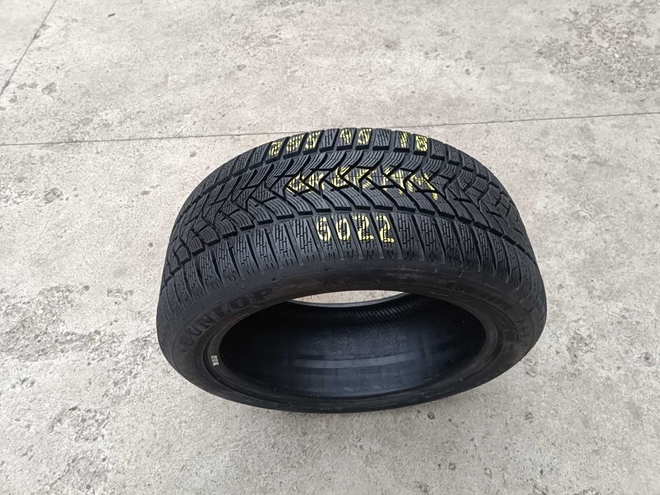 O anvelopa iarna 255 45 18 dunlop winter sport 5 profil 8,5 mm 5022