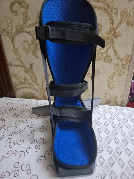 Ортез, протез для ноги. Фиксатор