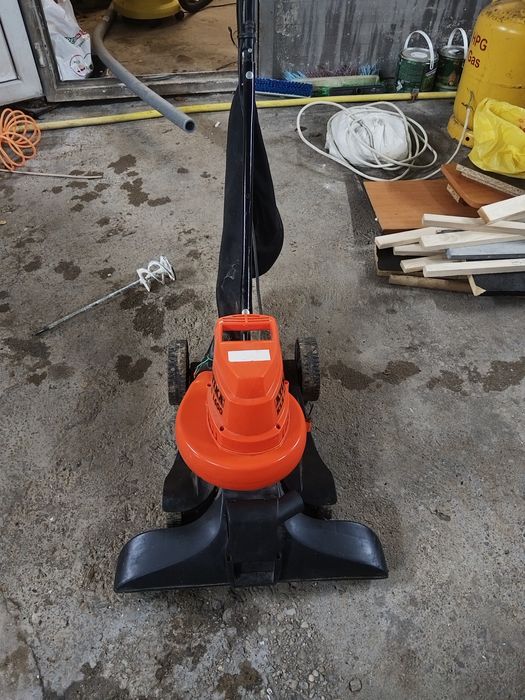 Aspirator pentru frunze