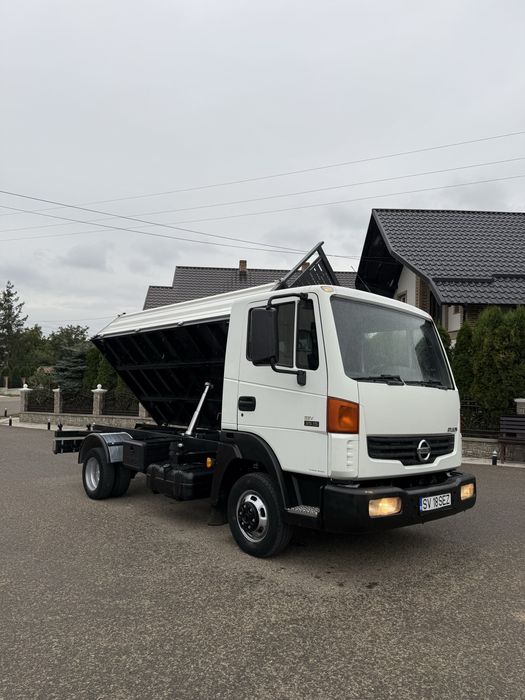 Nissan Atleon 35-15