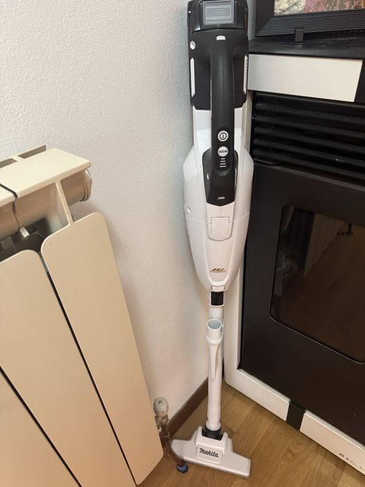 Makita CL002GZ07 aspirator cu acumulator 40 V