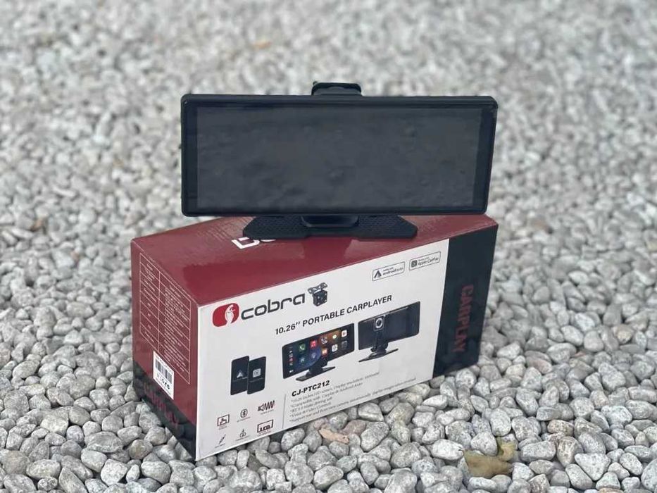 Видеорегистартор с CarPlay навигация 10.26 инча и задна камера