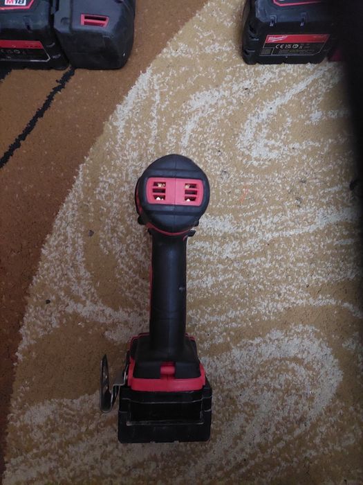 Milwaukee impact cap pătrat m18 biw 12 an 2023