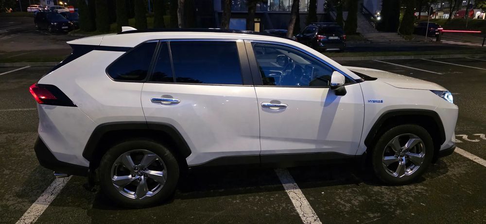 Toyota RAV4 Primul proprietar,  achiziționată din România,  in garanție