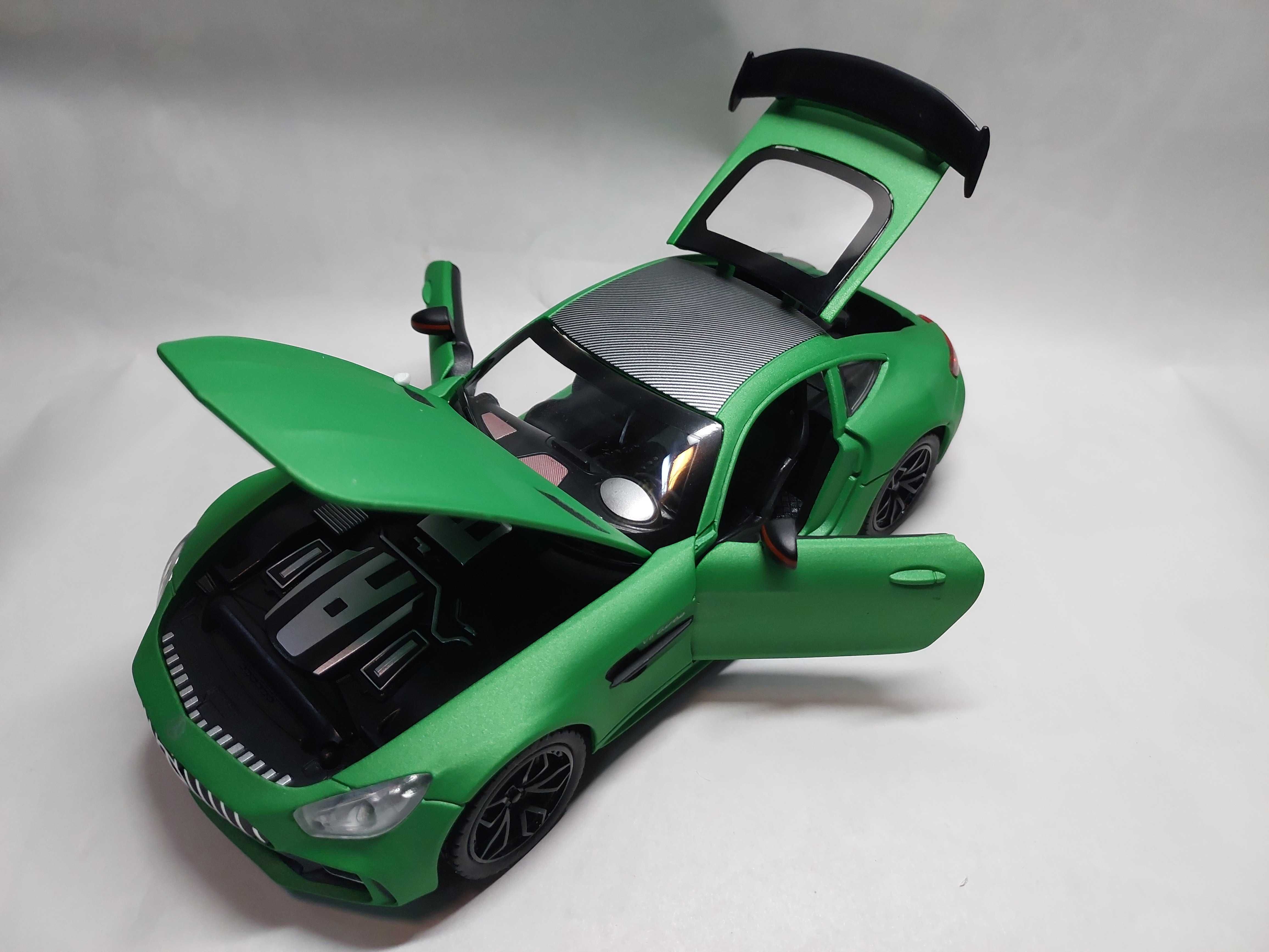 Macheta metal Mercedes Amg verde