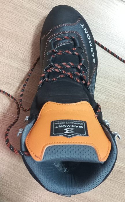 Gheată de munte Garmont Tower LX GTX
Acestea sunt caracterizate de ur