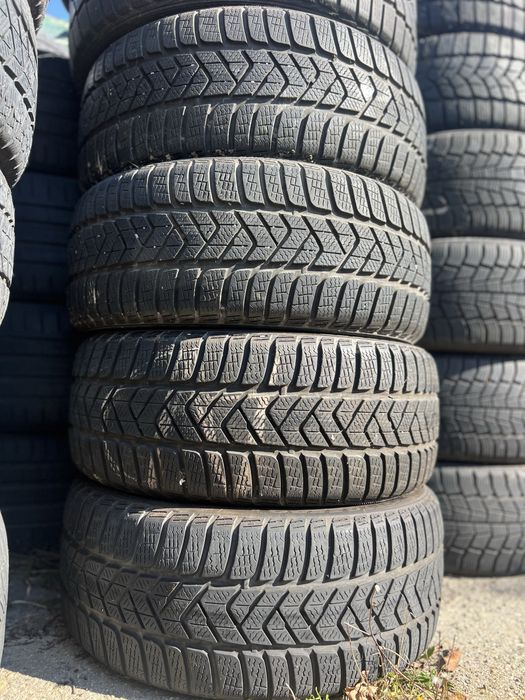 Зимни гуми 225/40/18 Pirelli DOT18с борд .Цена комплект