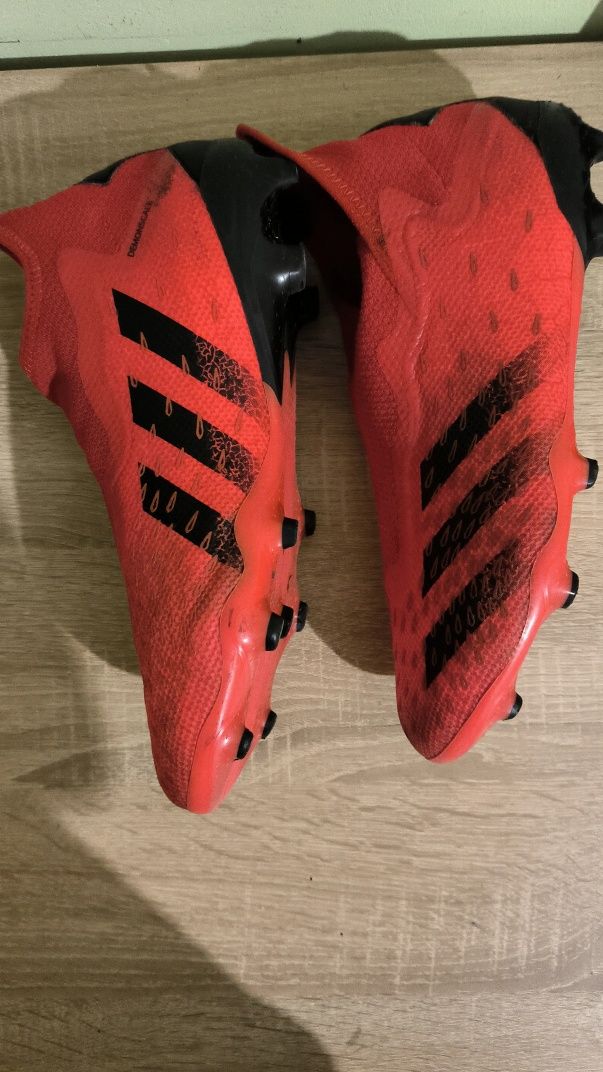 Бутонки Adidas Predator