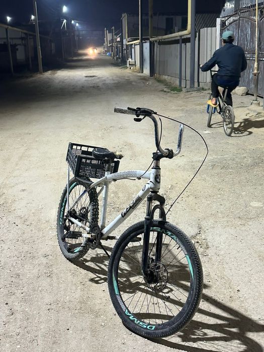 Велосипед,бмв,торг есть.