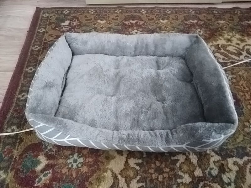 Лежанка для кошек и собак