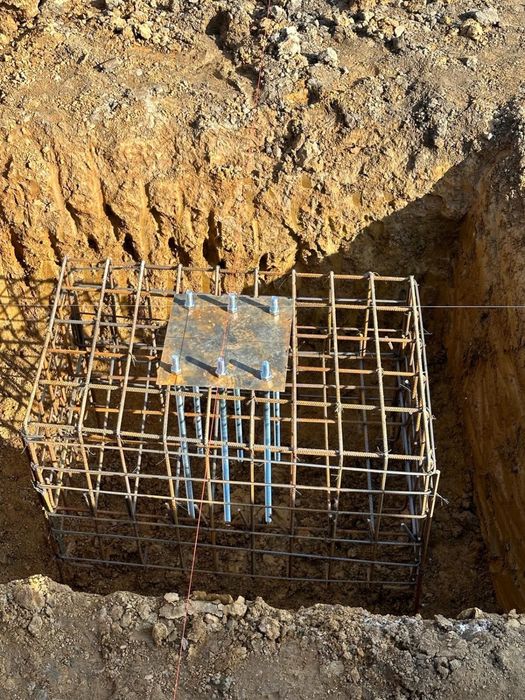 Vindem si confectionam hale metalice