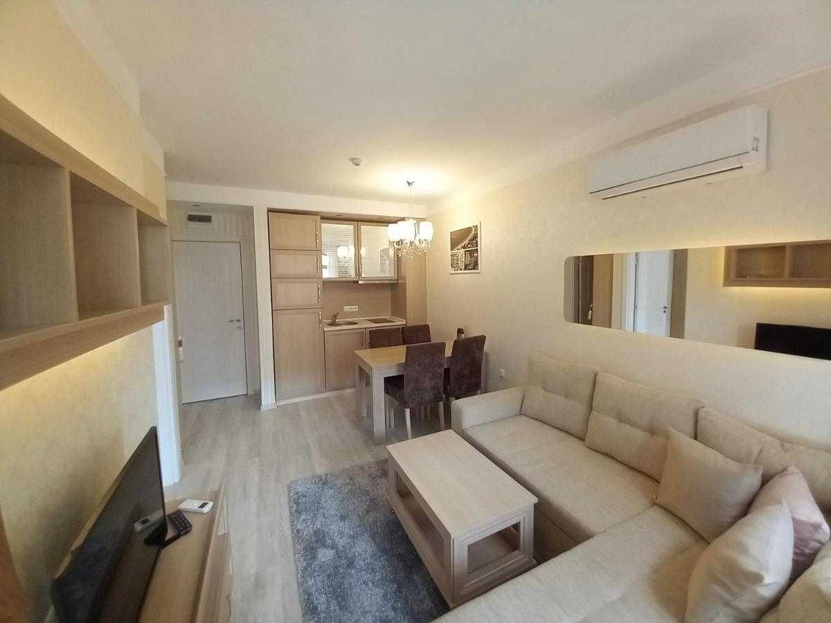 Дава се под наем Двустаен апартамент в Свети Влас - 50 кв.м за 350 € - Снимка #1