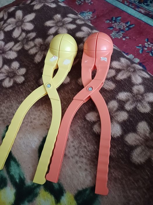 Продам снеголепы.