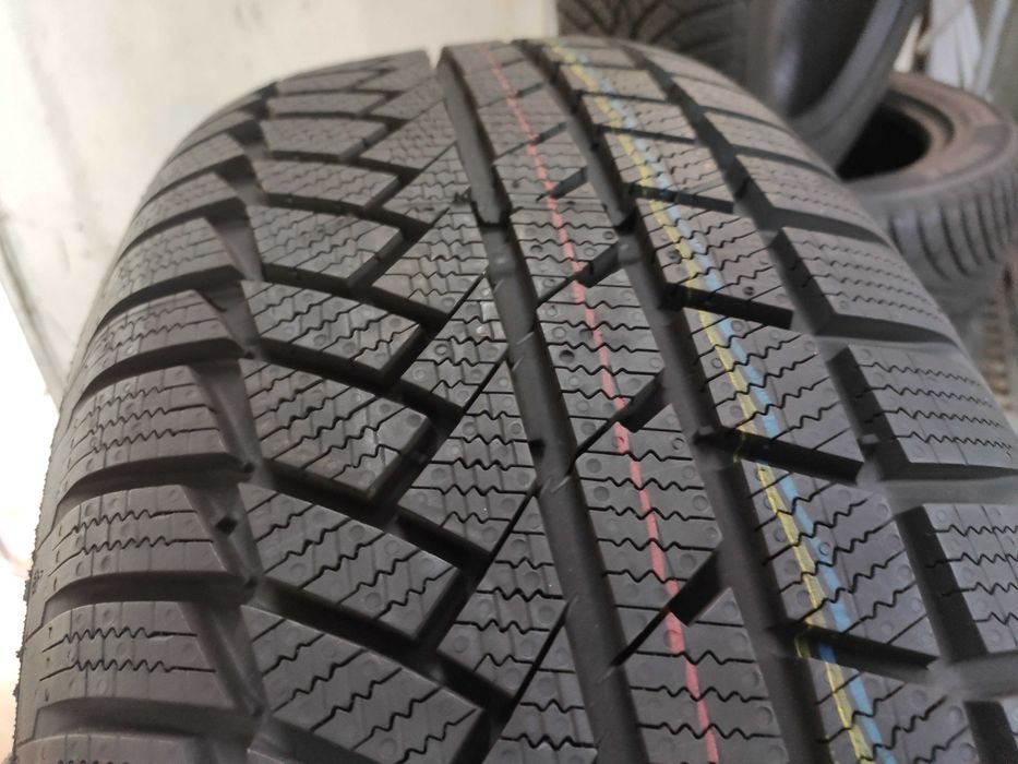 4бр Нови Зимни гуми 265 65 17 - Continental