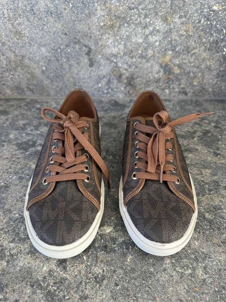 Спортни обувки Guess, Michael kors N38