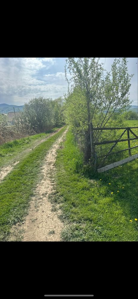 Teren 2 parcele 1400 mp- gradina cu acces la asfalt