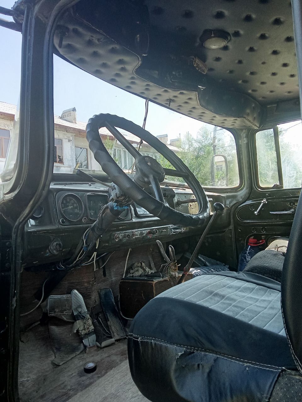 Zil 130 boʻrtli ten