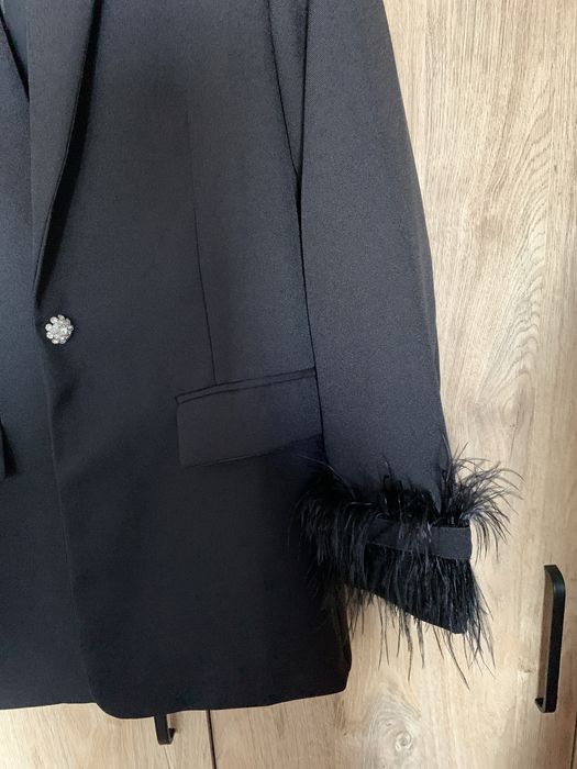 Черно сако с пера Хс