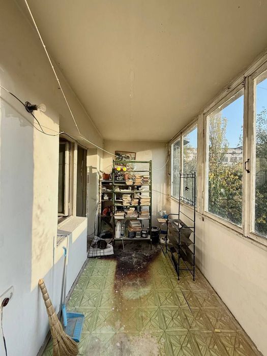 Продается 3/3/4 квартира , 77 серия, Яккасарайский р-н