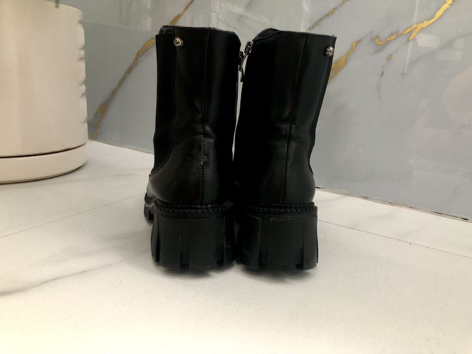 Дамски черни боти