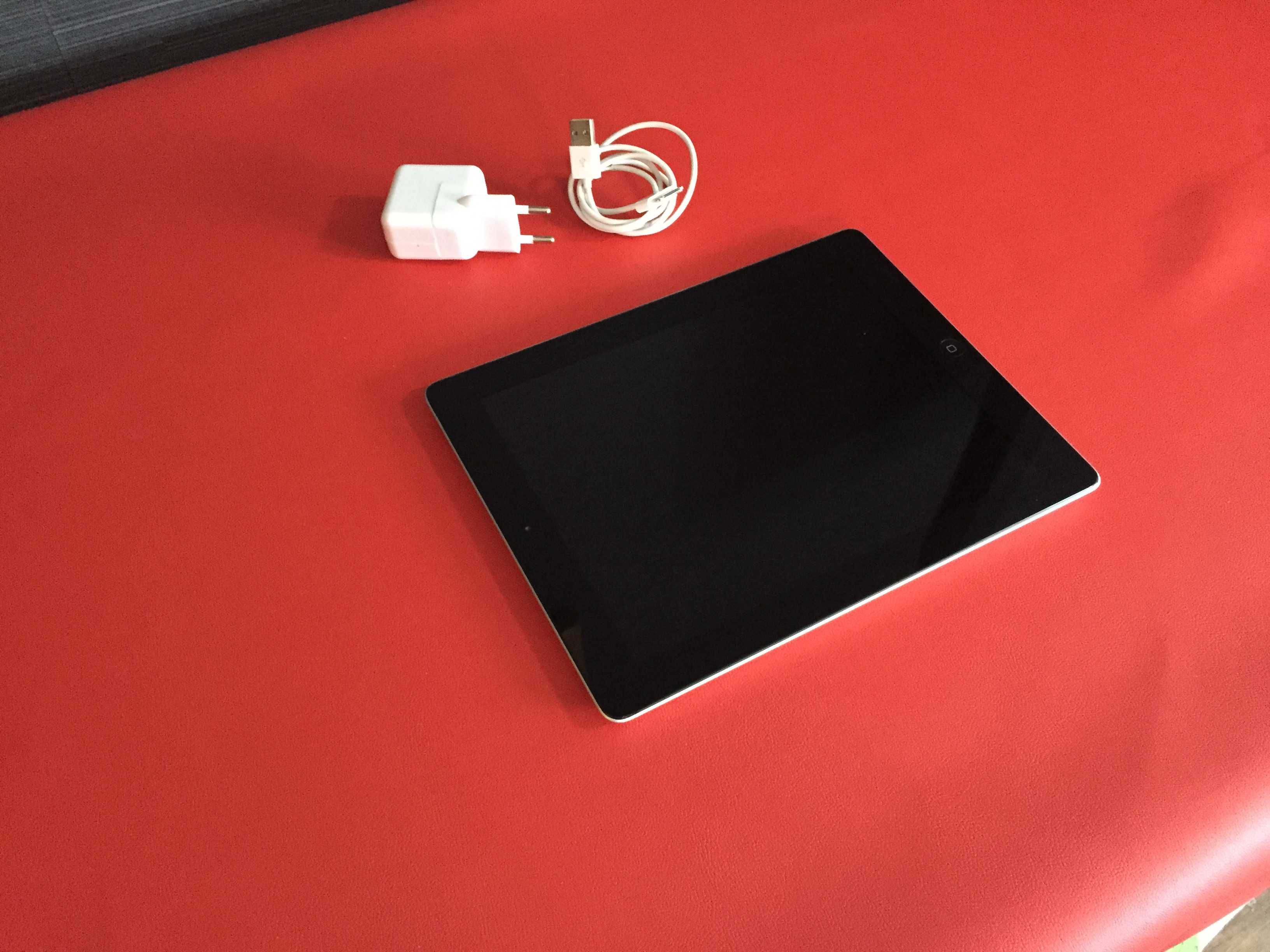 Apple iPad 2 16GB WiFi черен Модел А1395