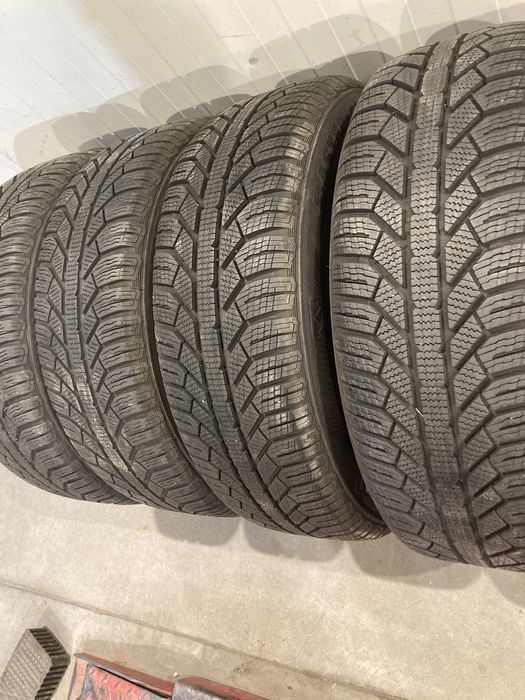 195/60/16 Semperit Зимни гуми