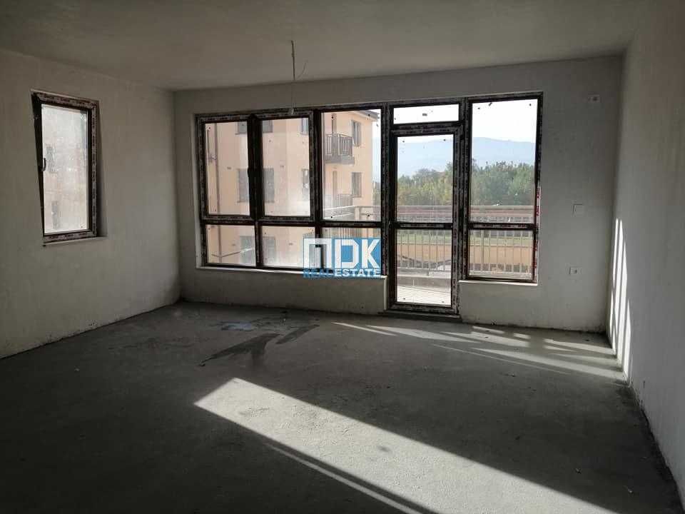 Продава се Тристаен апартамент в Пловдив, Остромила - 117 кв.м за 1197 €/кв.м - Снимка #4